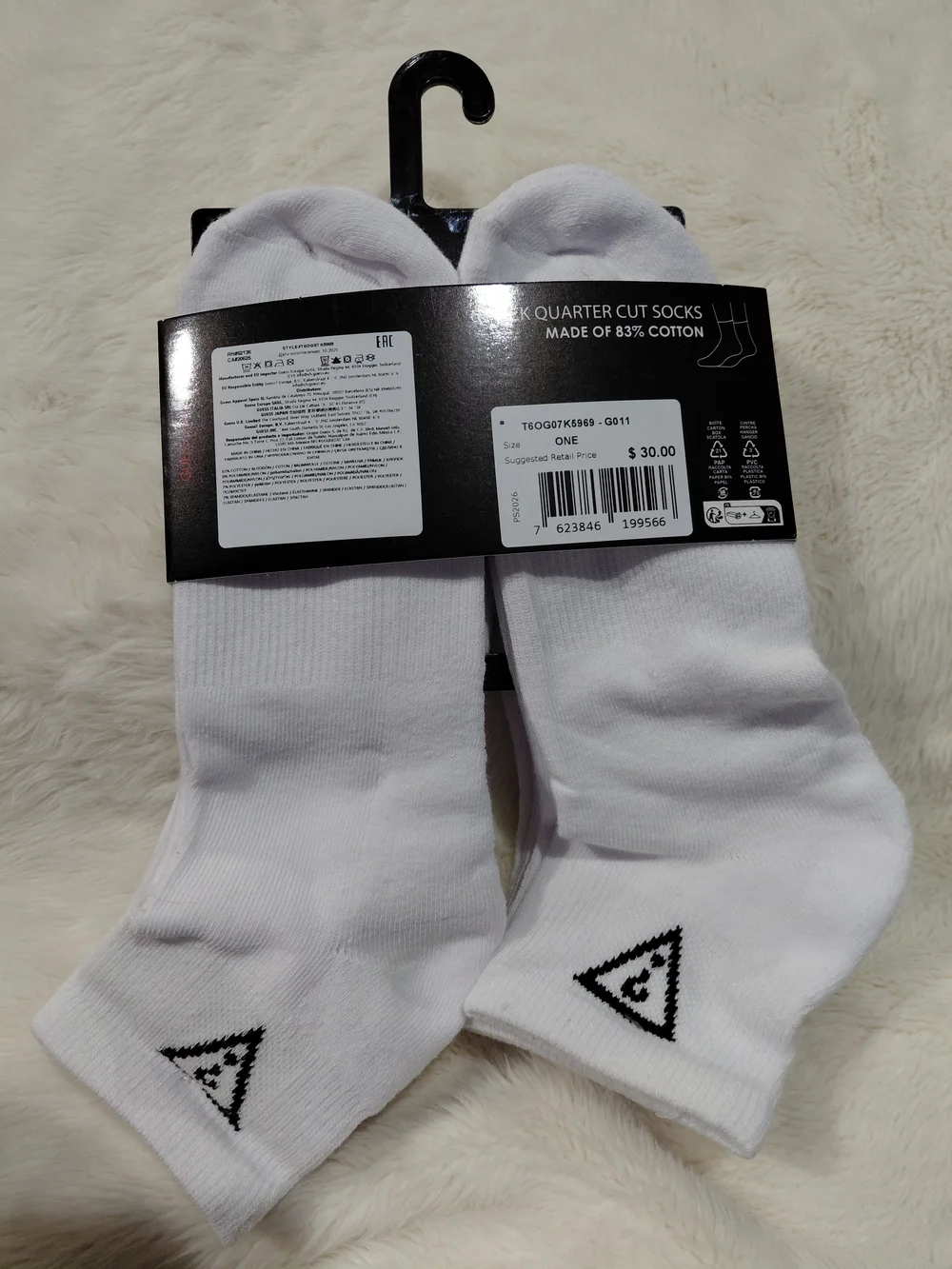 NWT GUESS Men’s Cushion Quarter Cut Cotton Sport Socks - White (6 Pack)